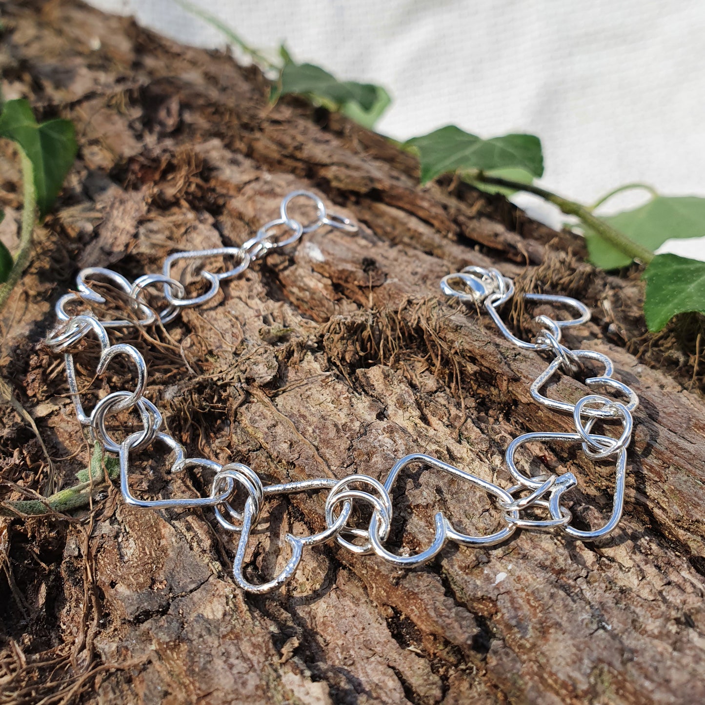 A line of hearts Bracelet