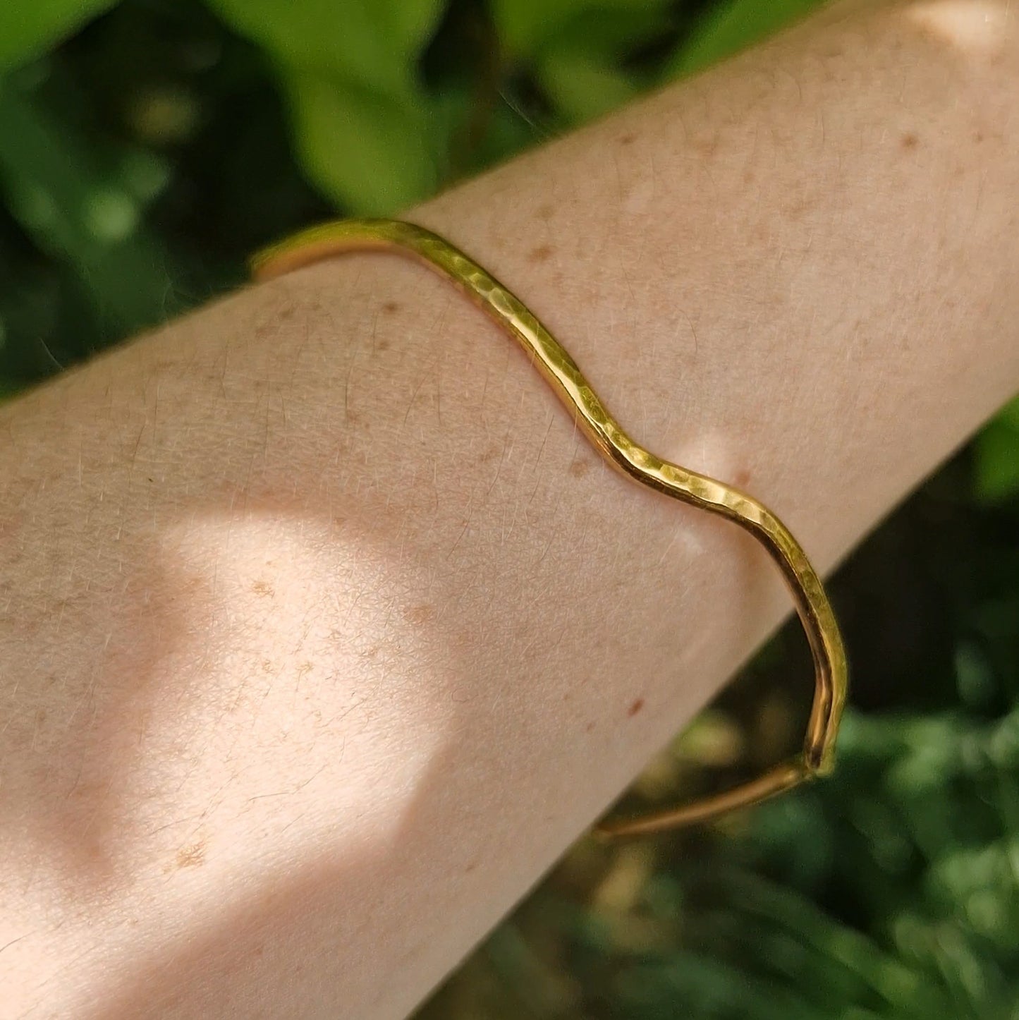 Ripple Flow Bangle - Gold Vermeil