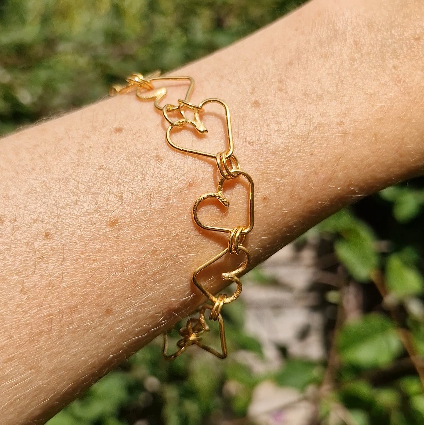 A line of hearts Bracelet - Gold Vermeil