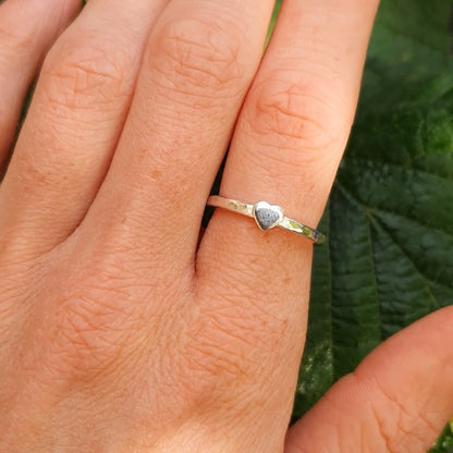 Dainty Heart Ring