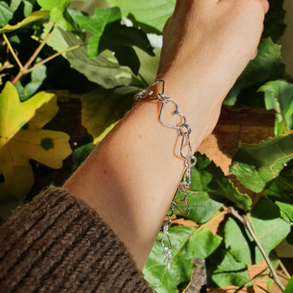 A line of hearts Bracelet