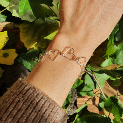 A line of hearts Bracelet