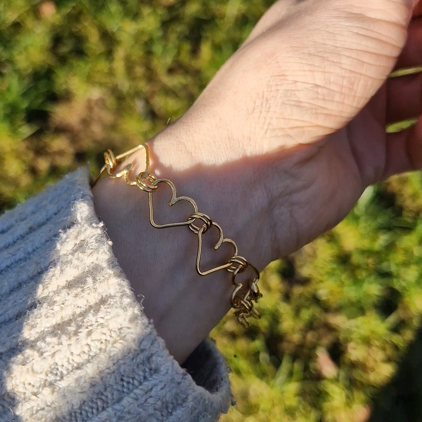 A line of hearts Bracelet - Gold Vermeil