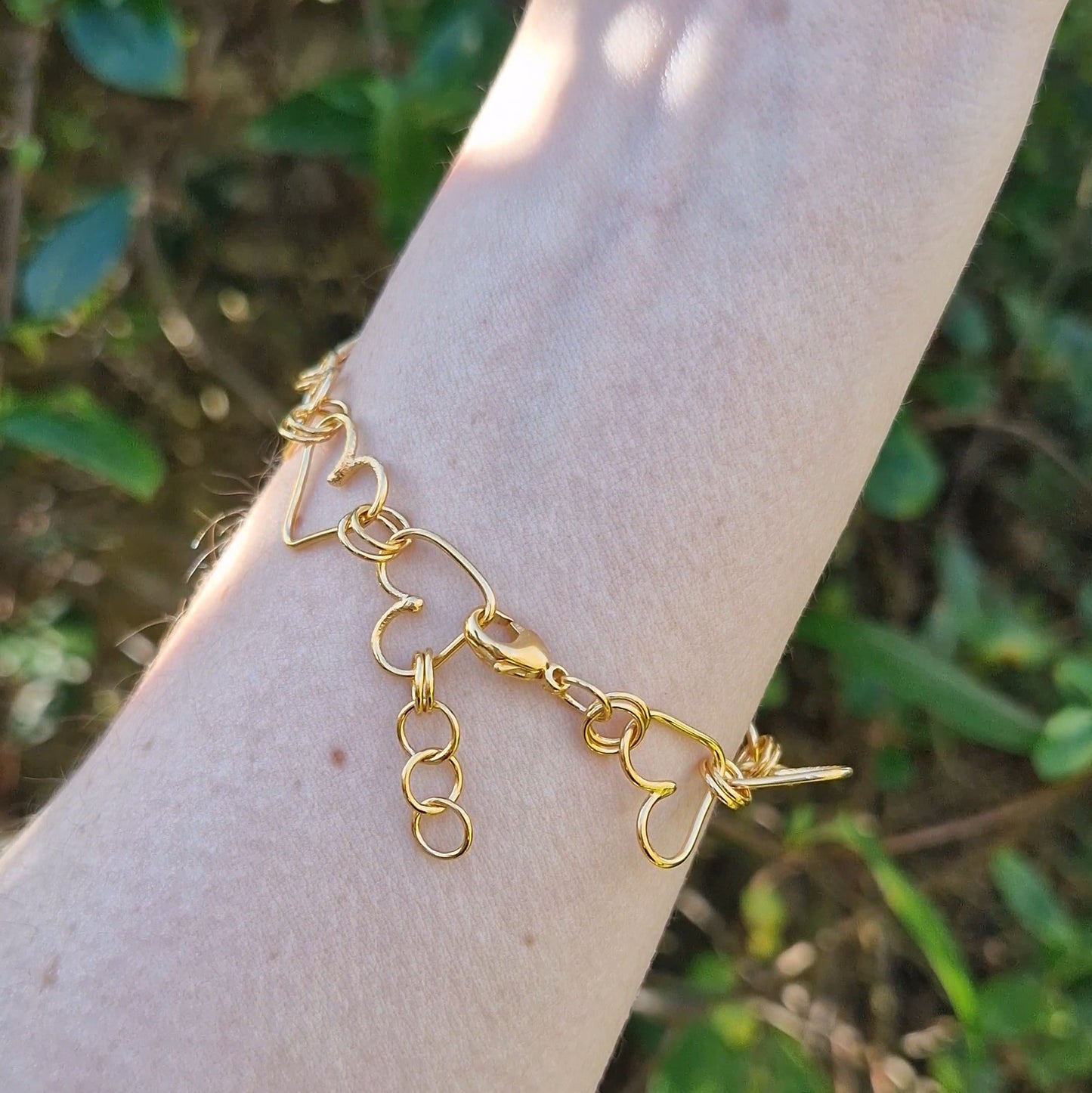 A line of hearts Bracelet - Gold Vermeil