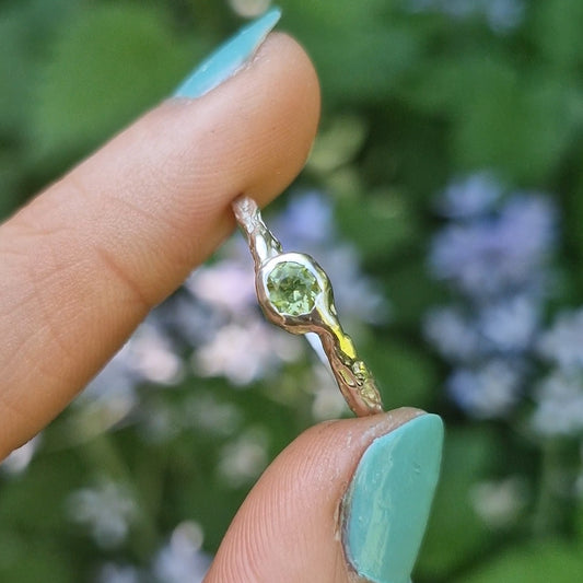 Molten Peridot Ring - size N 1/2