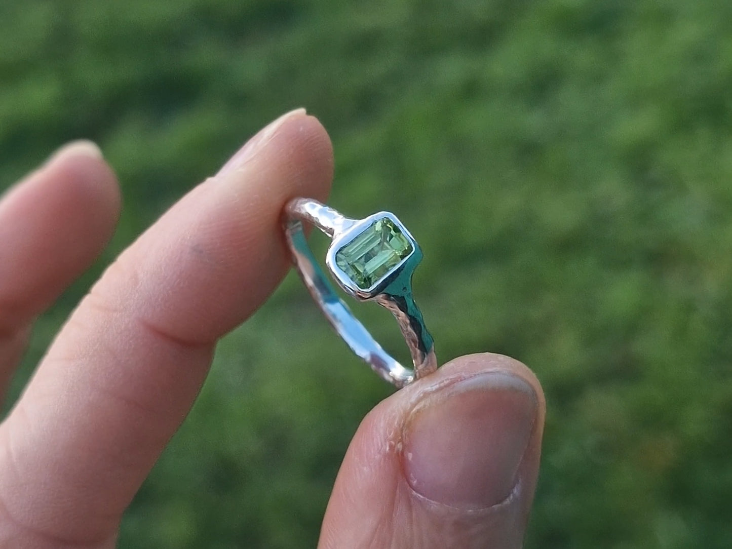 Molten Peridot Ring - Size UK O 1/2