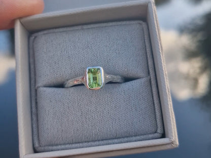 Molten Peridot Ring - Size UK O 1/2