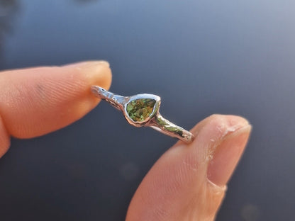 Molten Pear Peridot Ring - Size UK Q