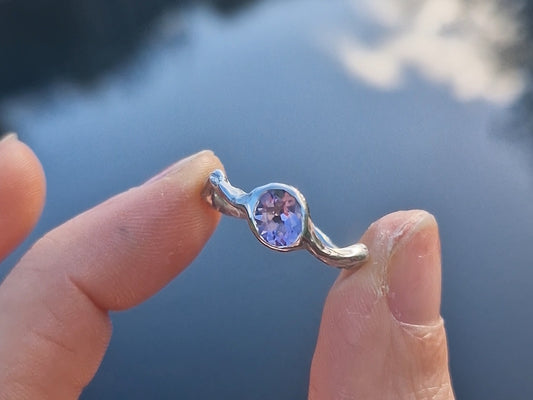 Molten Wavy Amethyst Ring - Size UK O