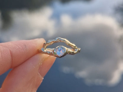 9ct Gold Molten Aura Ring