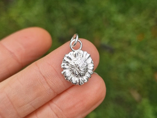 Lacock Imprint ~ Unique Daisy no.3