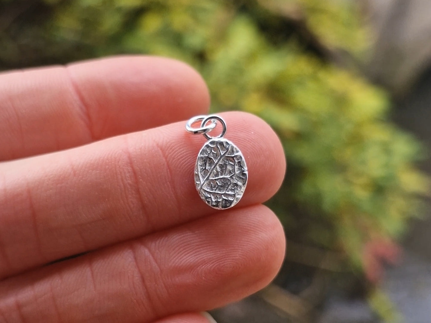 Lacock Disc Imprint Necklace 30