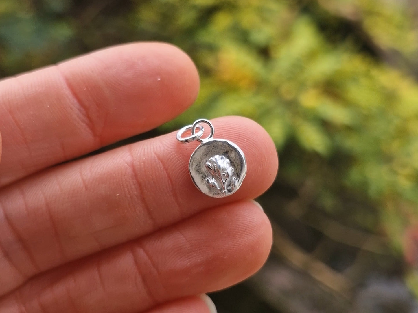 Lacock Disc Imprint Necklace 24