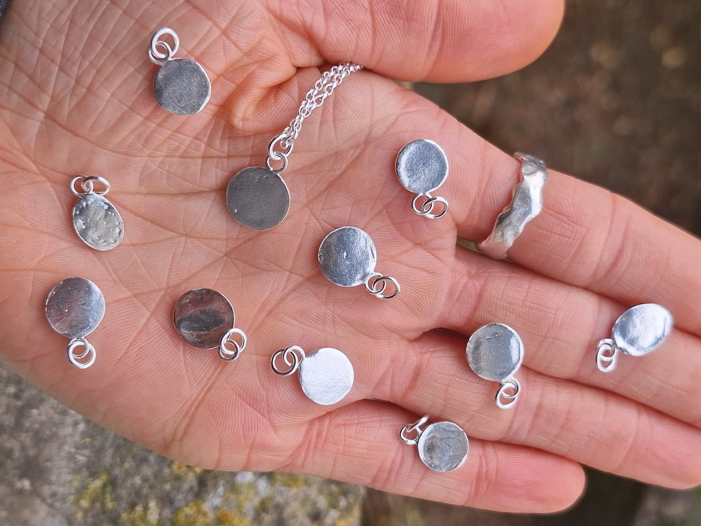 Lacock Disc Imprint Necklace 22