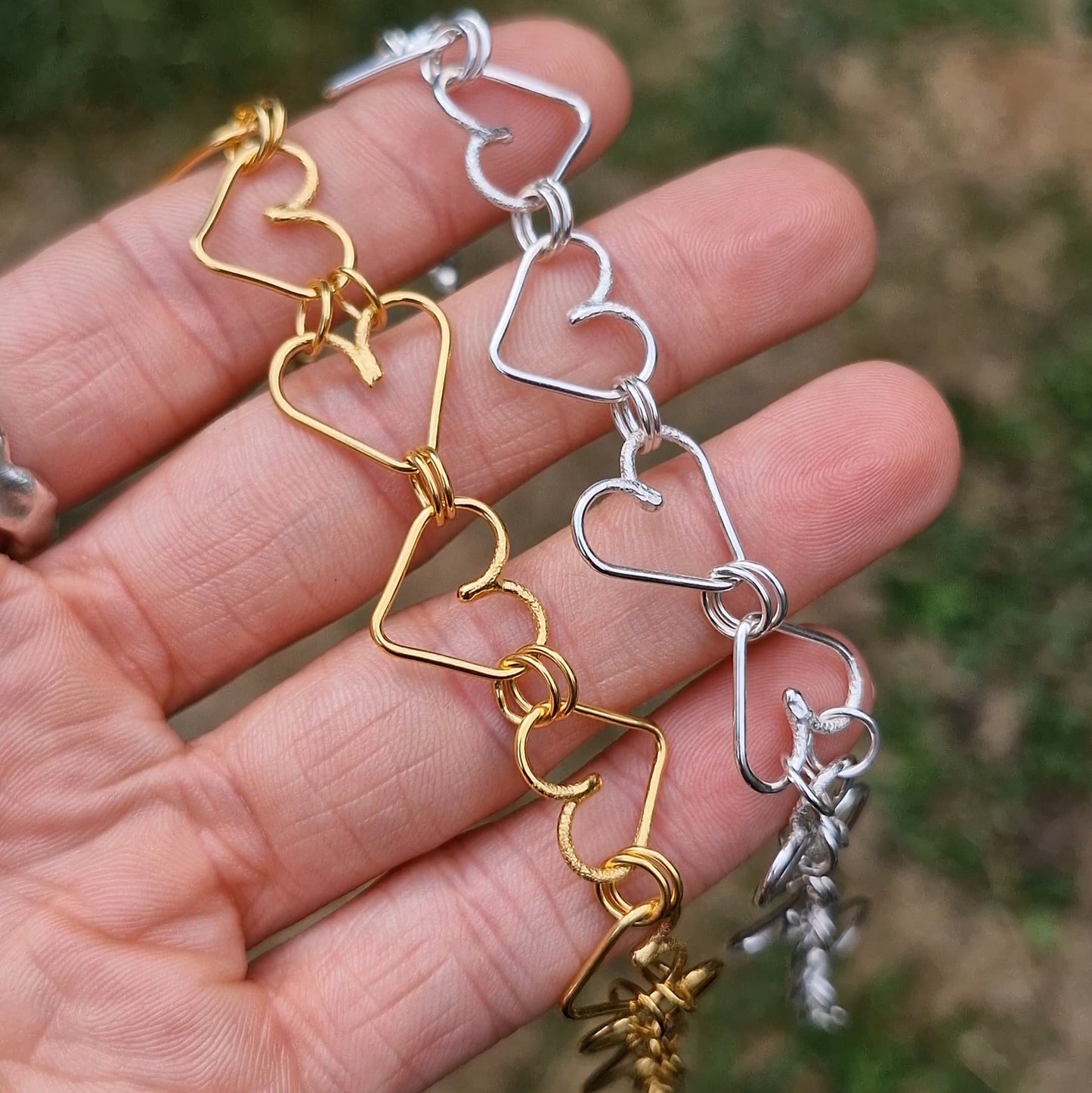 A line of hearts Bracelet - Gold Vermeil