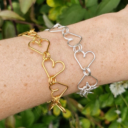 A line of hearts Bracelet - Gold Vermeil