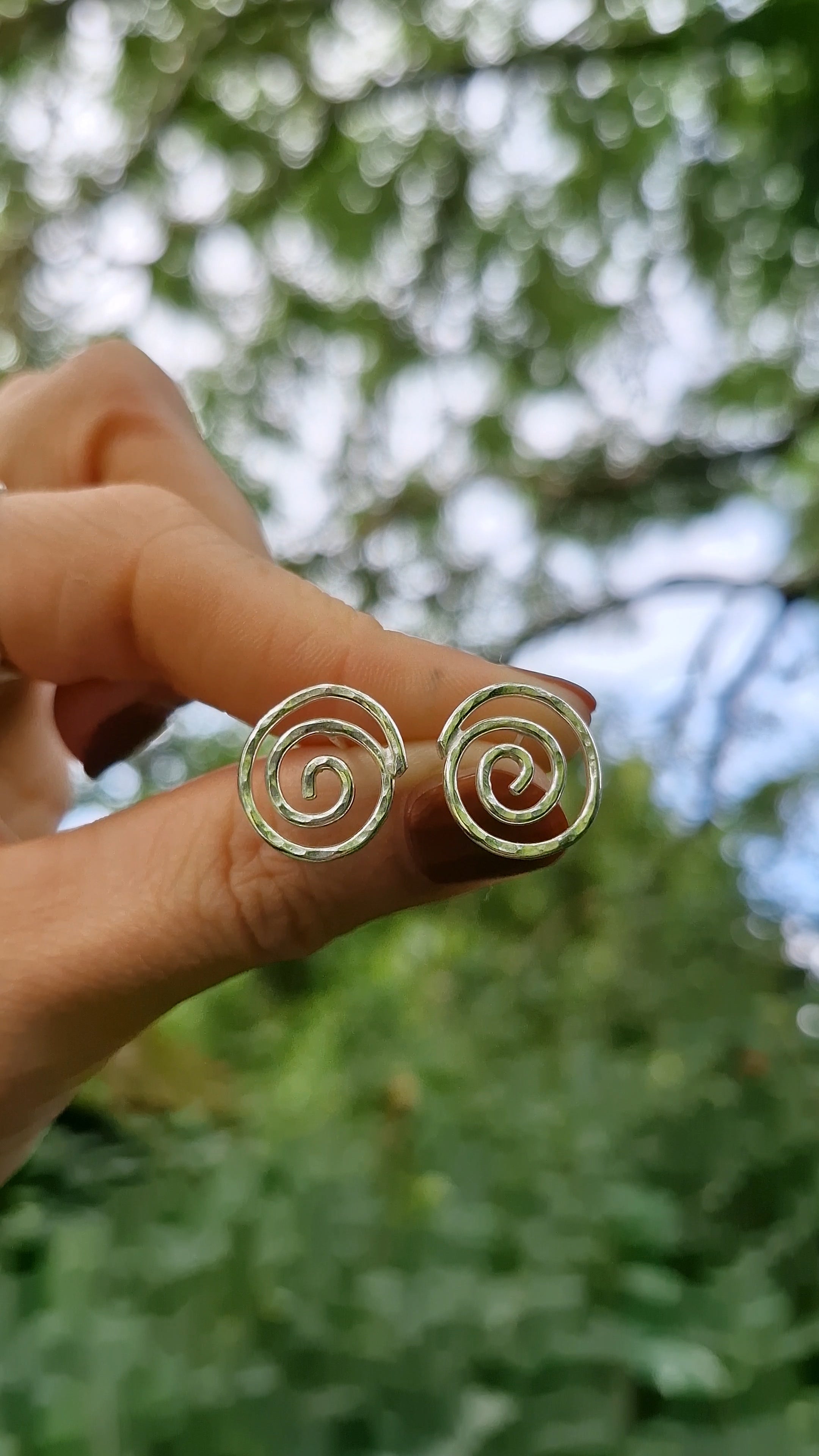 Spiral Studs