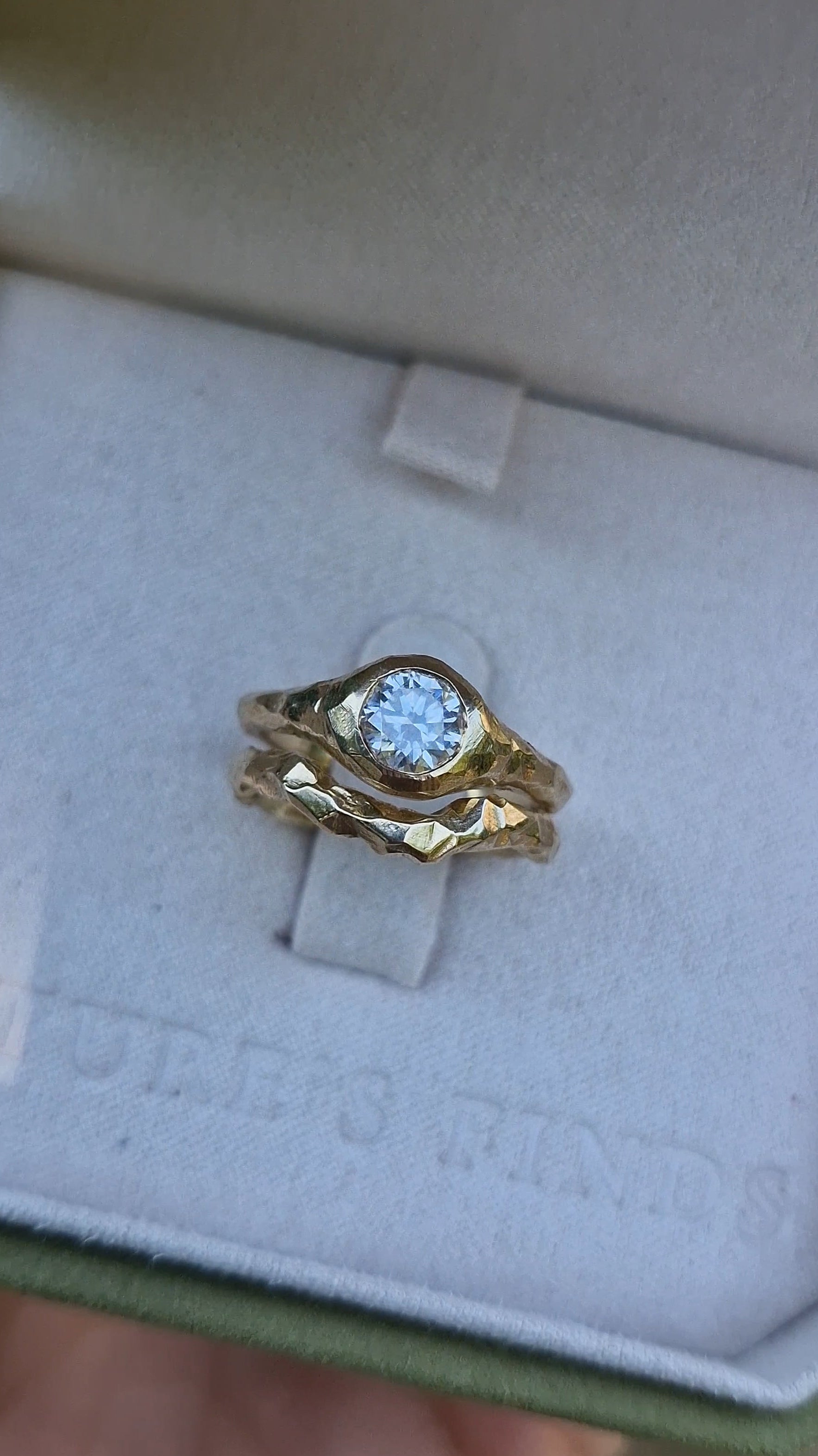 Rockform Wedding Set