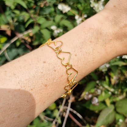 A line of hearts Bracelet - Gold Vermeil